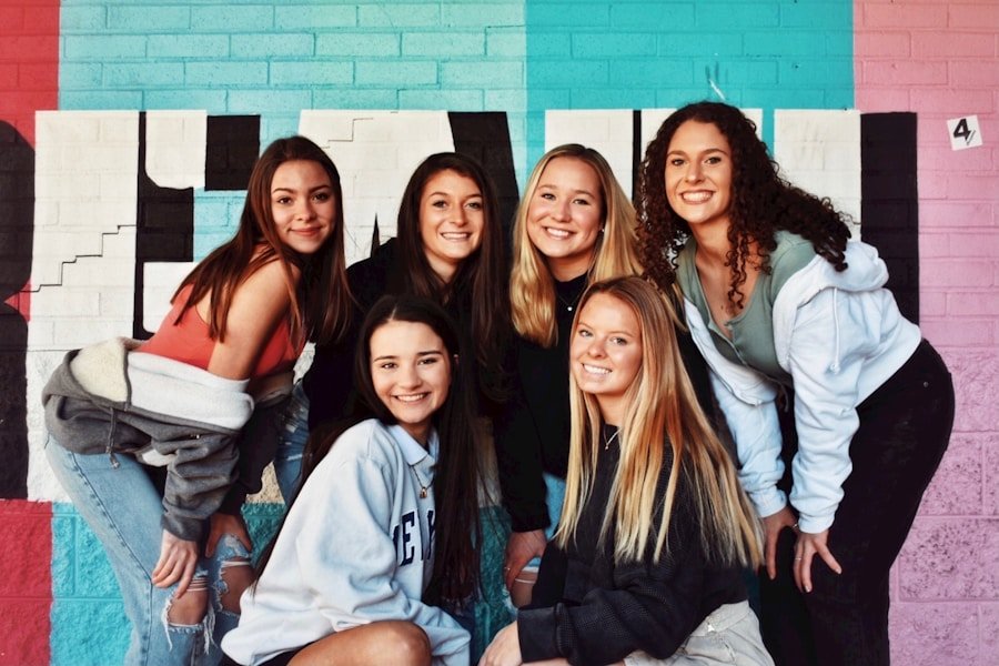 How to Cultivate a Thriving Social Life and Meaningful Friendships
