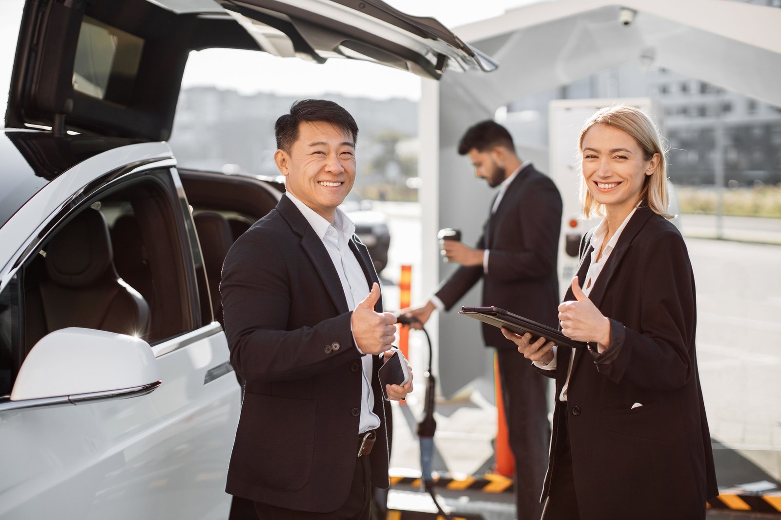 Mastering EV Charging Station Etiquette: Tips for a Smooth, Respectful Experience